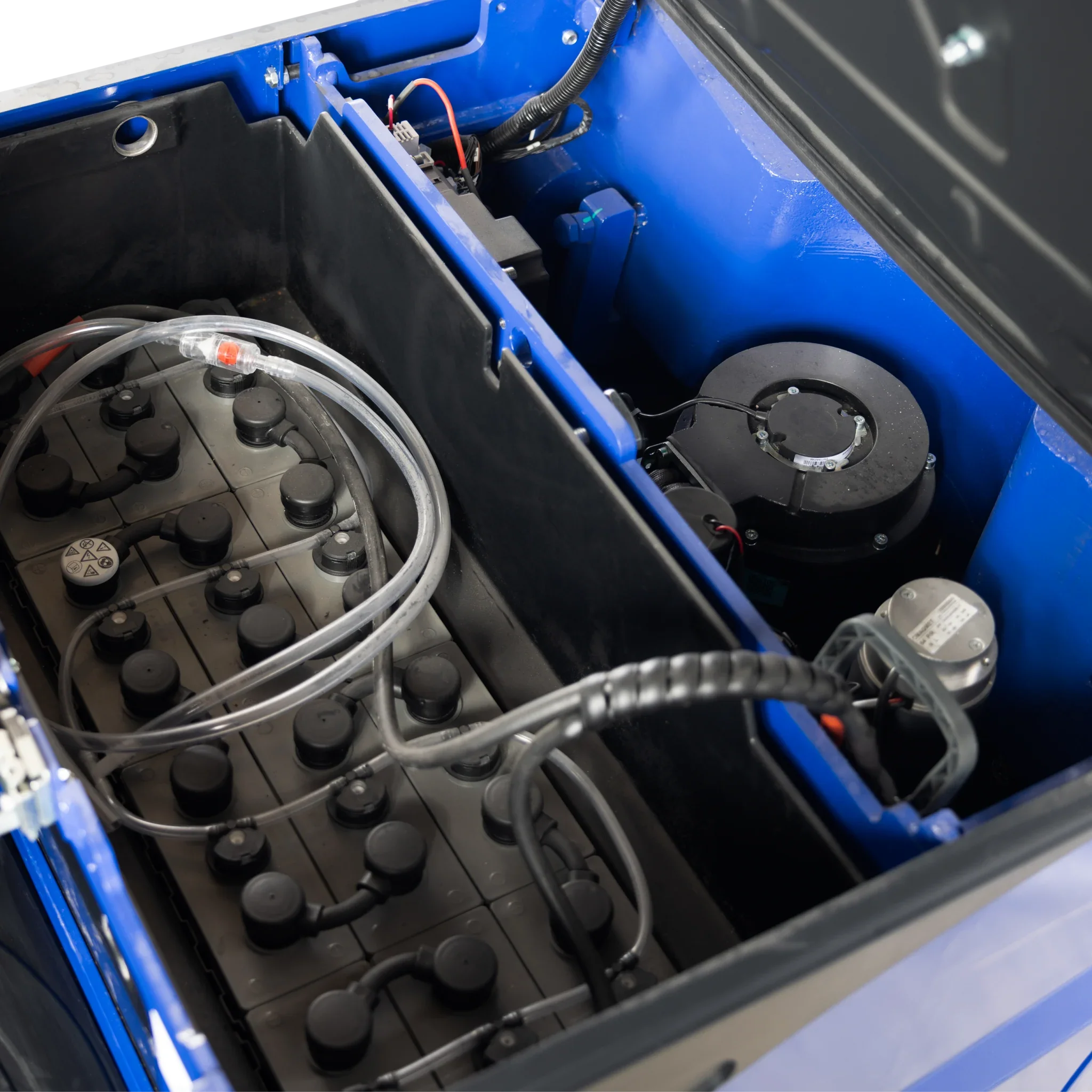 Elektro-Dreiradstapler EASY-L für 1,2t bis 4,8m