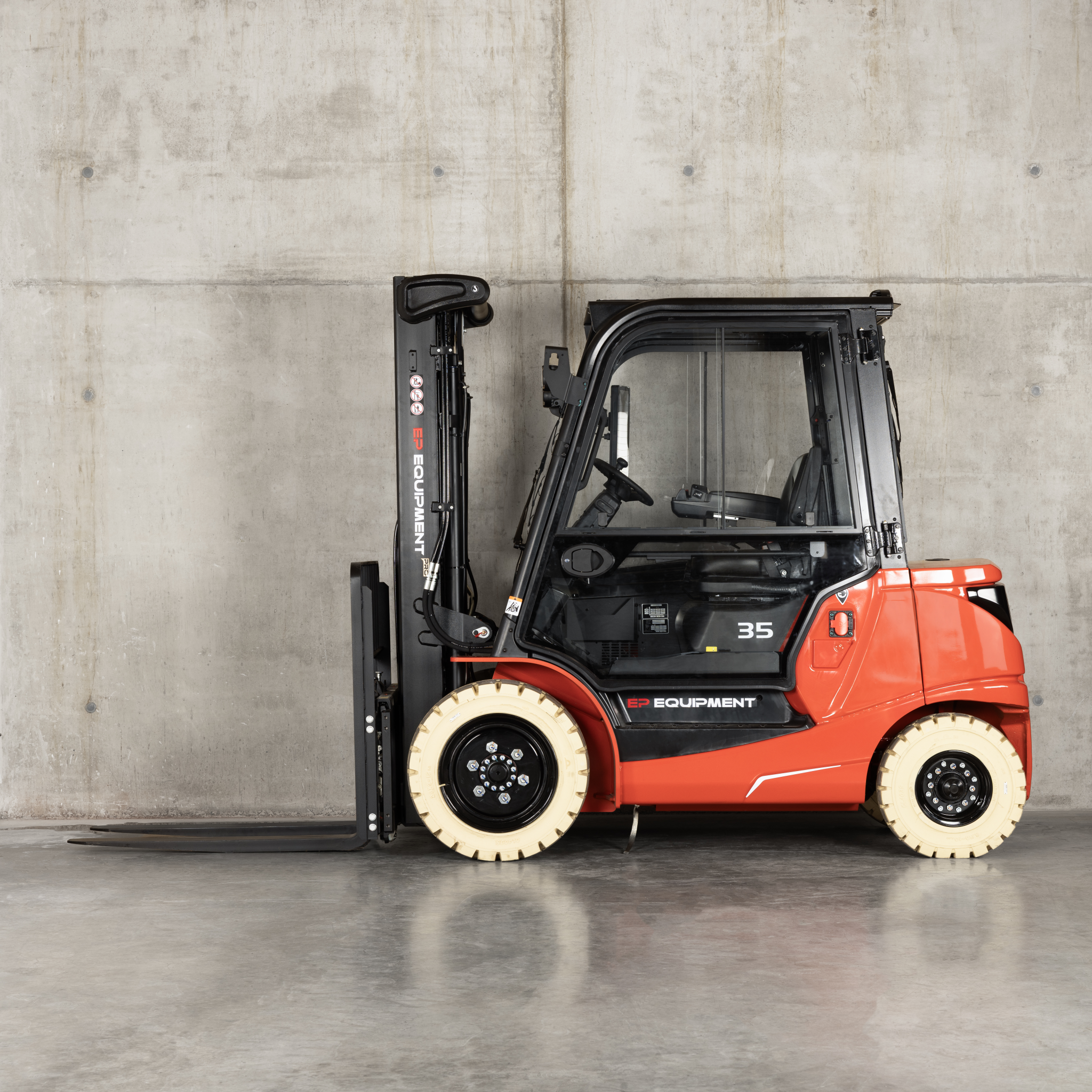 EP EFL35 PRO – 3,5 t Li-Ion Elektrostapler
