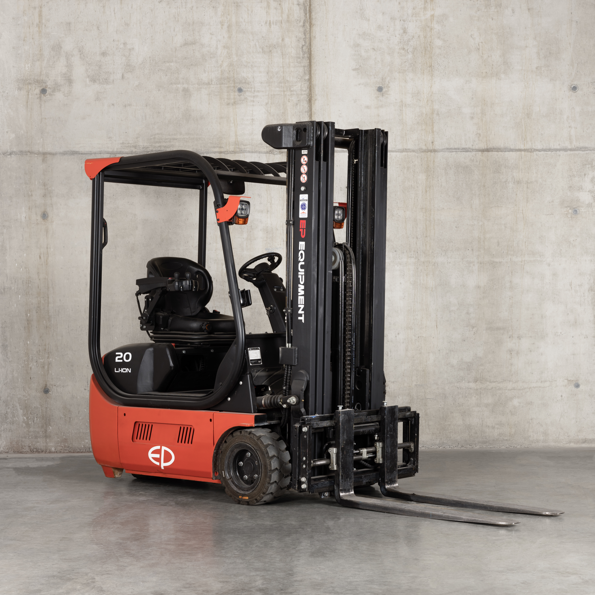 Gebrauchter EP TDL201 – 2,0 t Li-Ion Elektrostapler | 4.800 mm Hubhöhe | ca. 1.000 Betriebsstunden