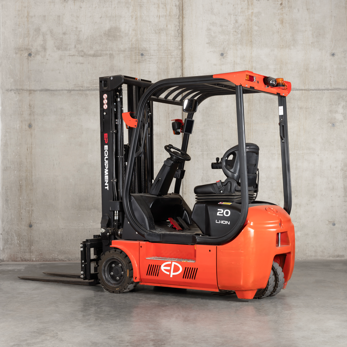 Gebrauchter EP TDL201 – 2,0 t Li-Ion Elektrostapler | 4.800 mm Hubhöhe | ca. 1.000 Betriebsstunden